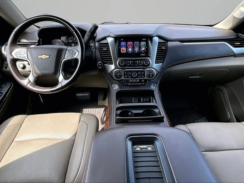 Used 2017 Gold Chevrolet Premier image 17