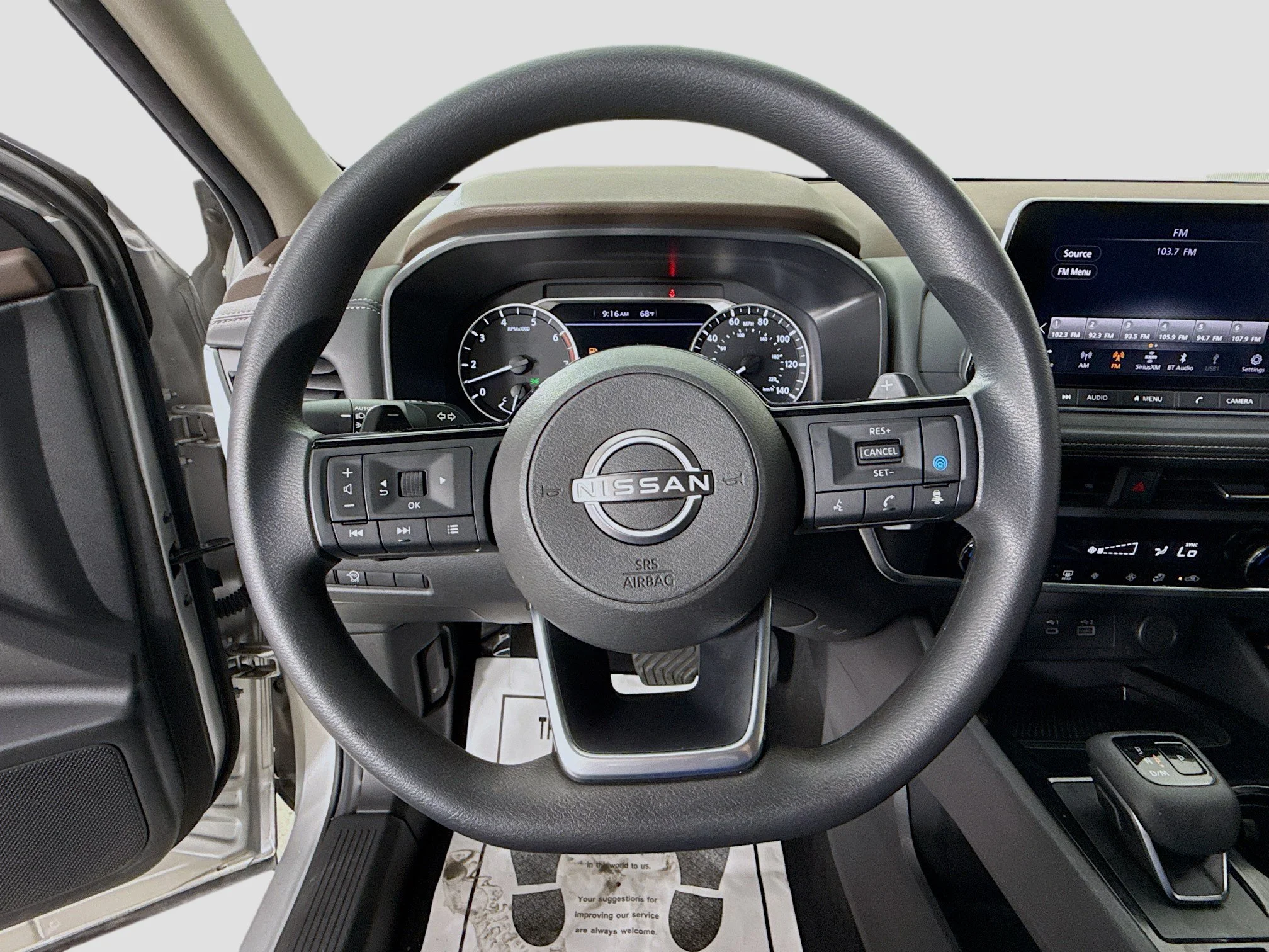 Used 2023  Nissan SV image 13