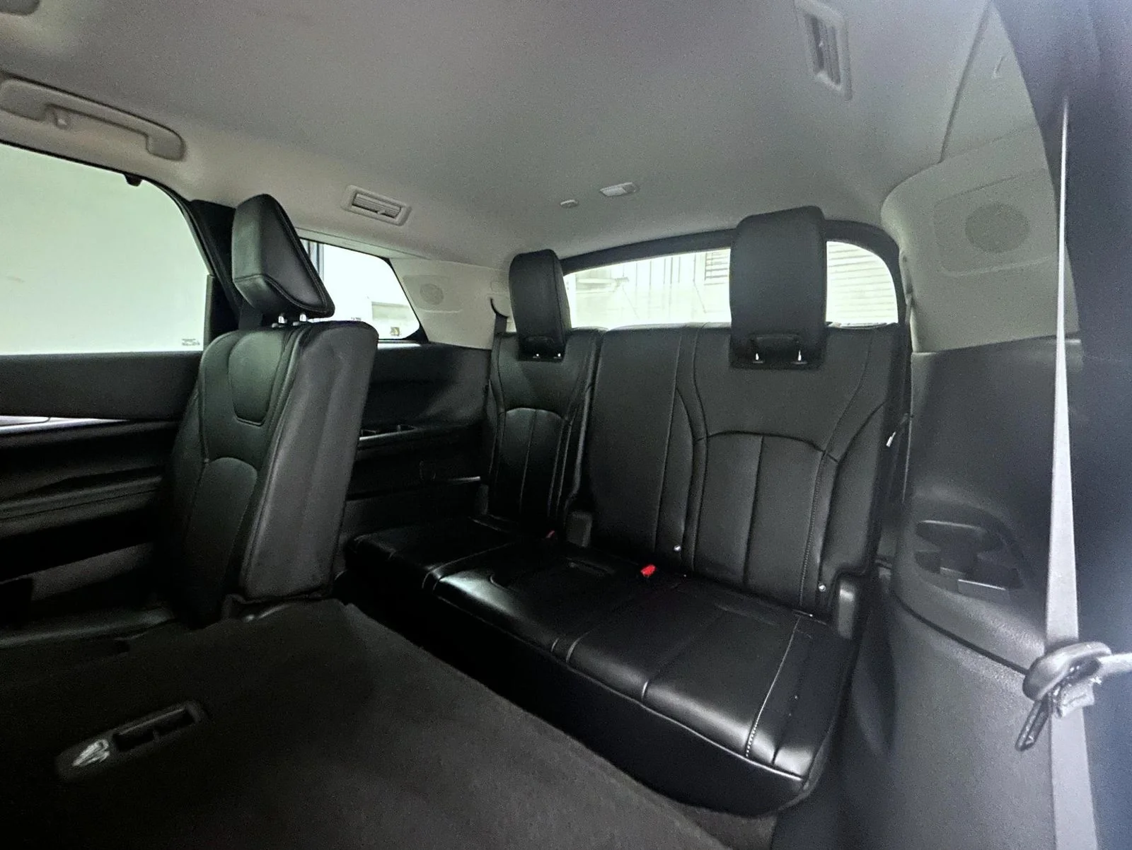 Used 2026 White INFINITI LUXE image 19