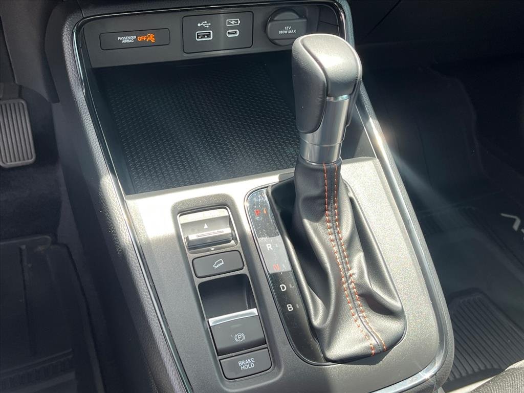 Used 2025 Solar Silver Metallic Sa Honda Sport image 17