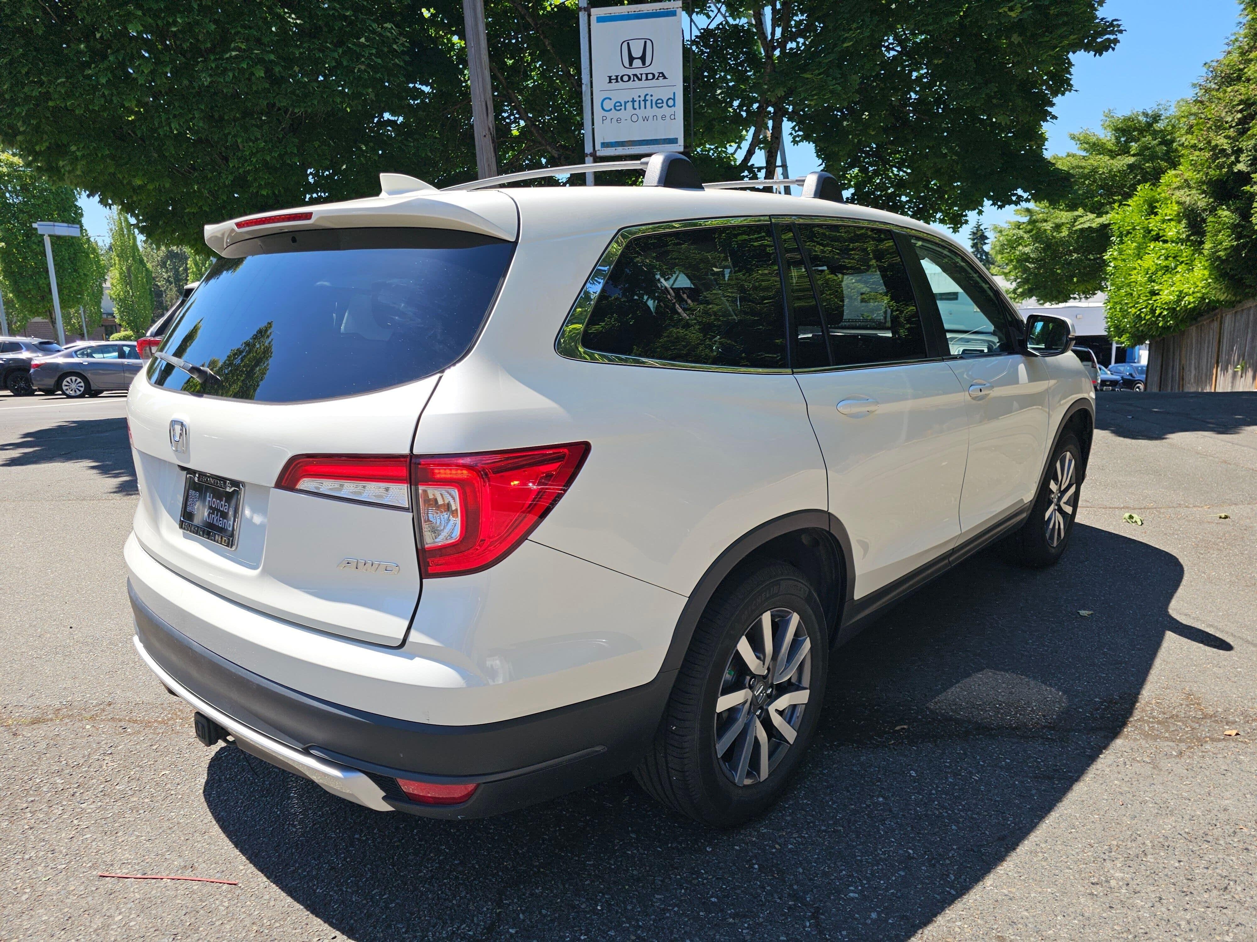 Used 2019 White Diamond Pearl Honda EX-L image 7