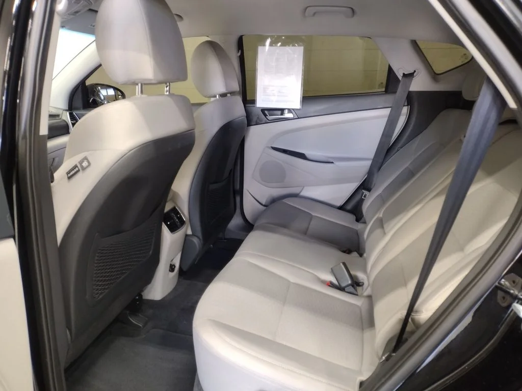 Used 2020 Black Hyundai SEL image 23