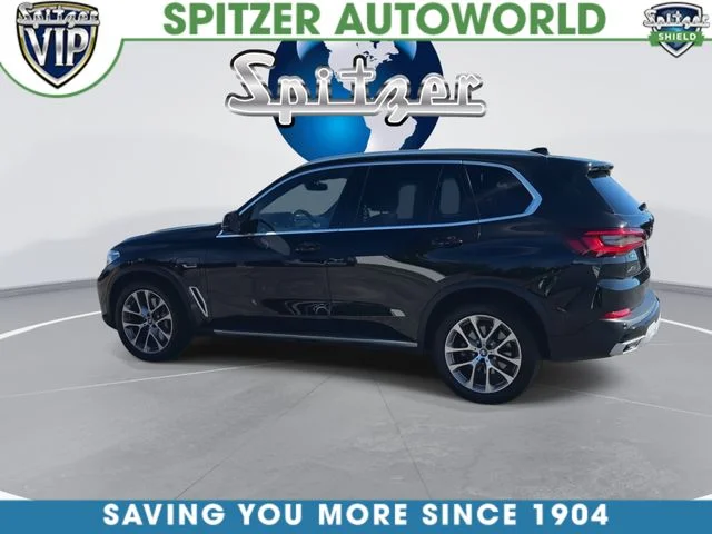 Used 2022 Black BMW xDrive45e image 7