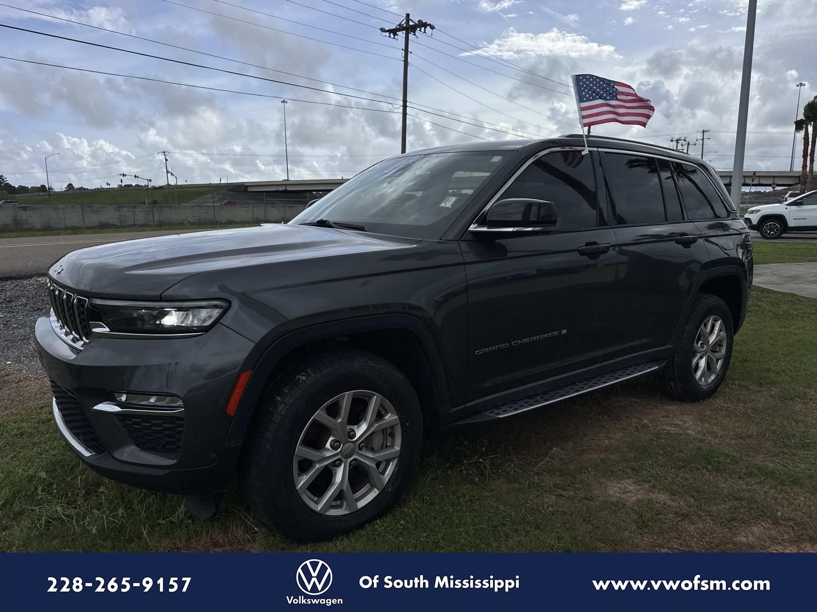 2022 Jeep Grand Cherokee Limited's photo