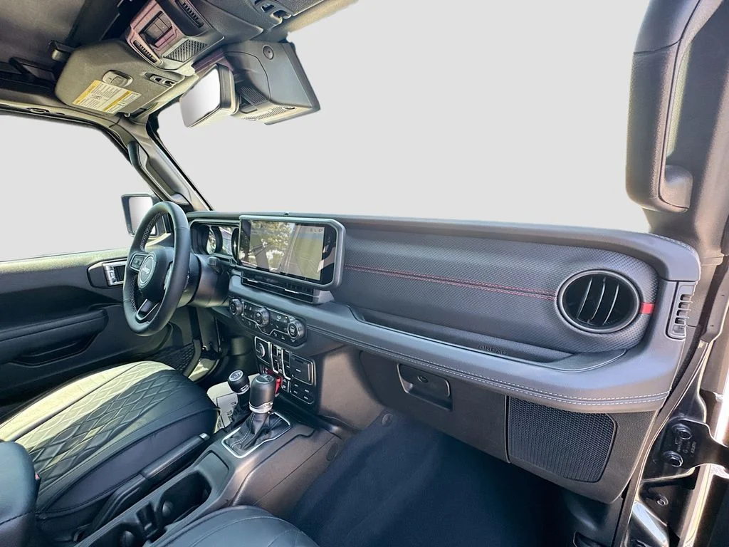 Used 2025 Gray Jeep Rubicon image 34