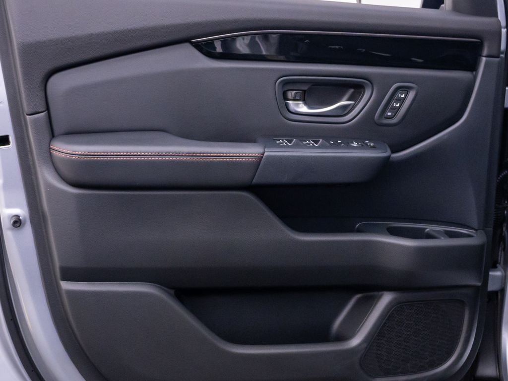 2025 Honda Pilot TrailSport - Photo 13
