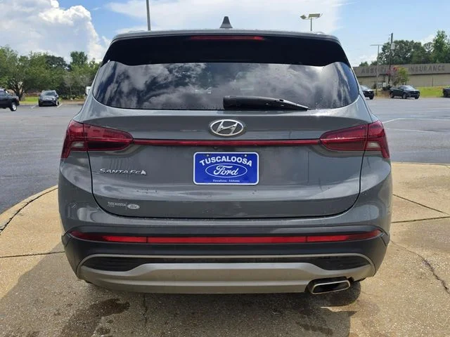 Used 2021 Gray Hyundai SE image 3