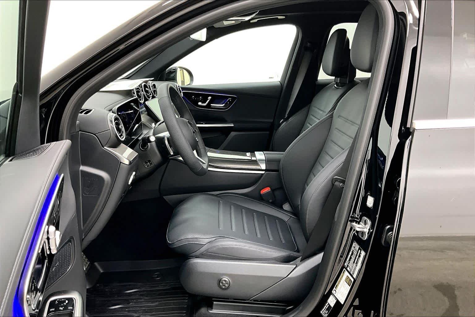 New 2026 Black Mercedes-Benz GLC 300 image 9