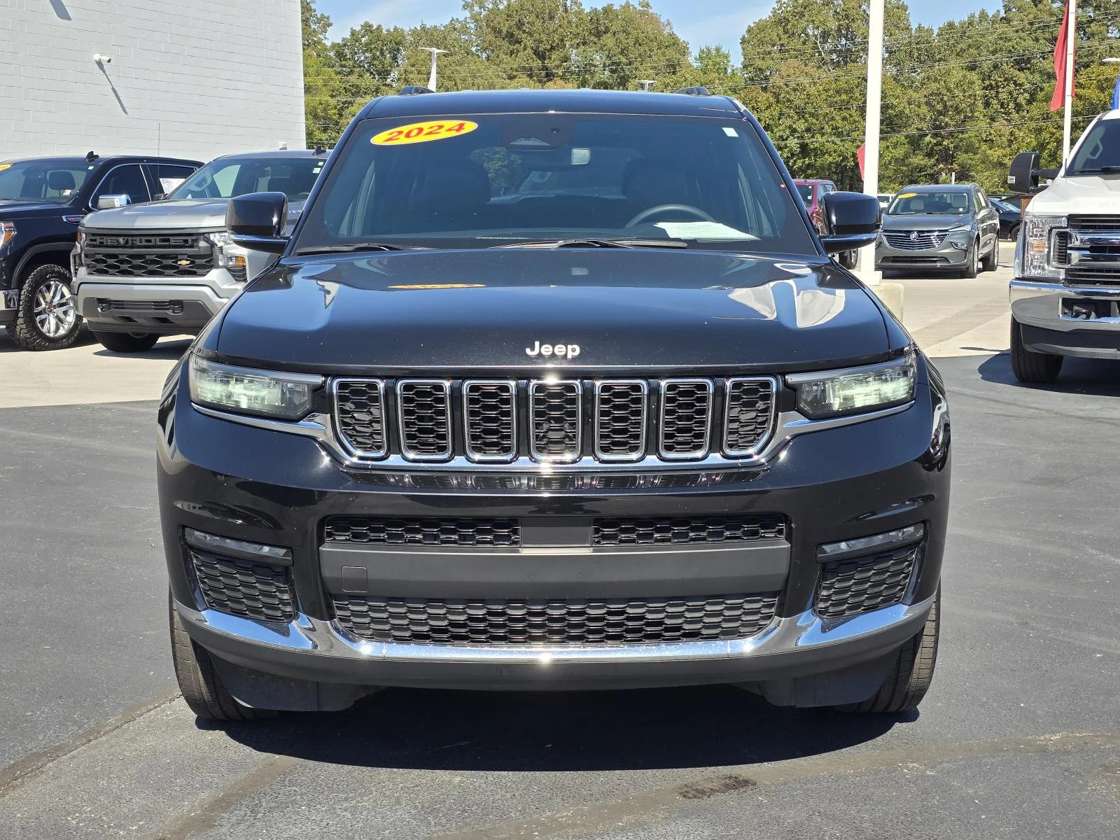 Used 2024 Black Jeep Limited 4x4 image 2