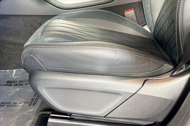 New 2026 MANUFAKTUR Alpine Grey Mercedes-Benz AMG® GLS 63 image 47