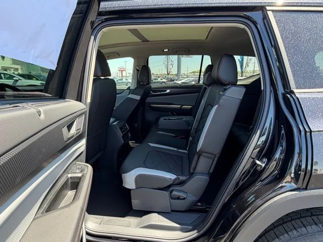 New 2026 Black Volkswagen 2.0T Peak Edition image 9