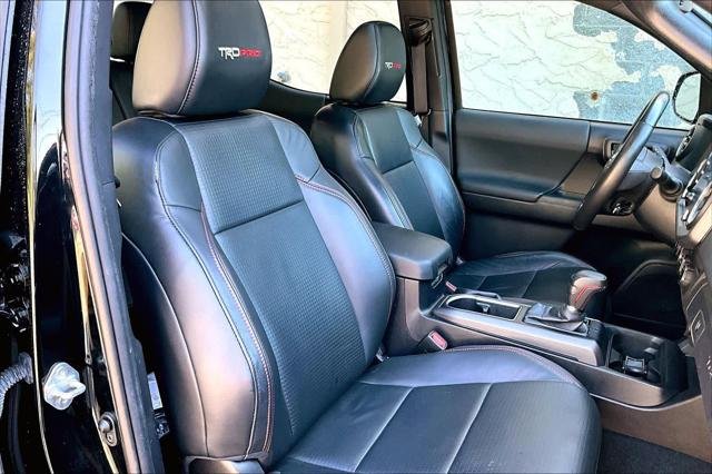 Certified Used 2020 MIDNIGHT BLACK METALLIC Toyota  image 9