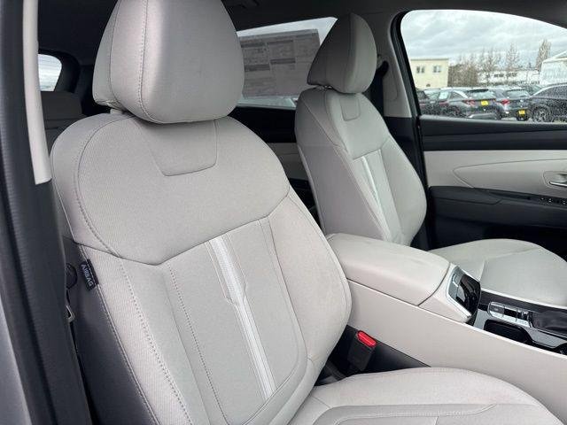 New 2026 Shimmering Silver Hyundai SEL AWD image 10