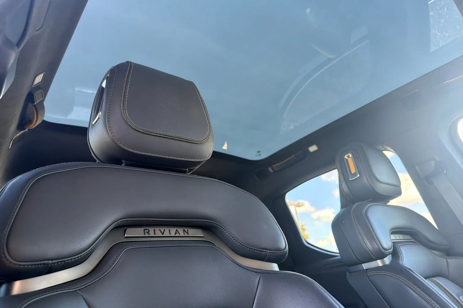 Used 2023  Rivian Adventure image 20