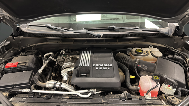 Used 2023 Sterling Metallic GMC Denali image 26