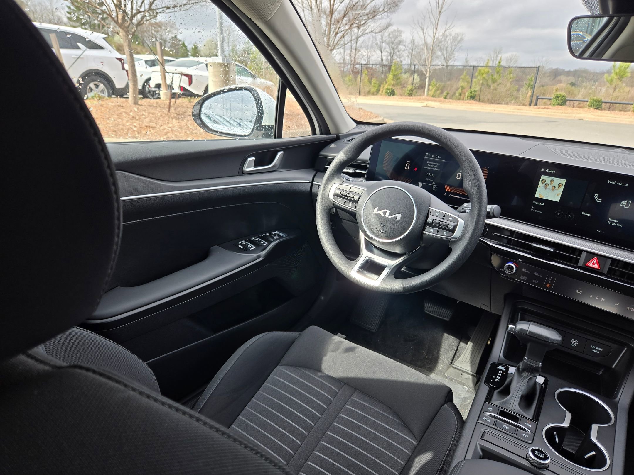2026 Kia K5 LXS - Photo 9