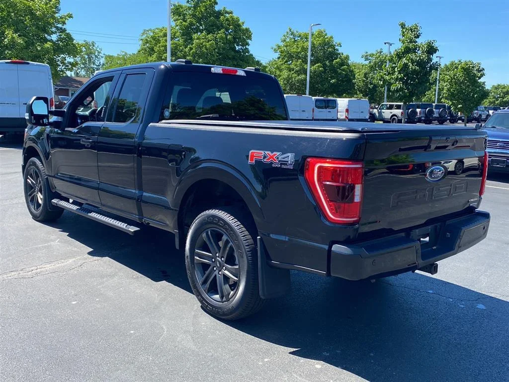 Used 2022 Agate Black Ford XLT image 8