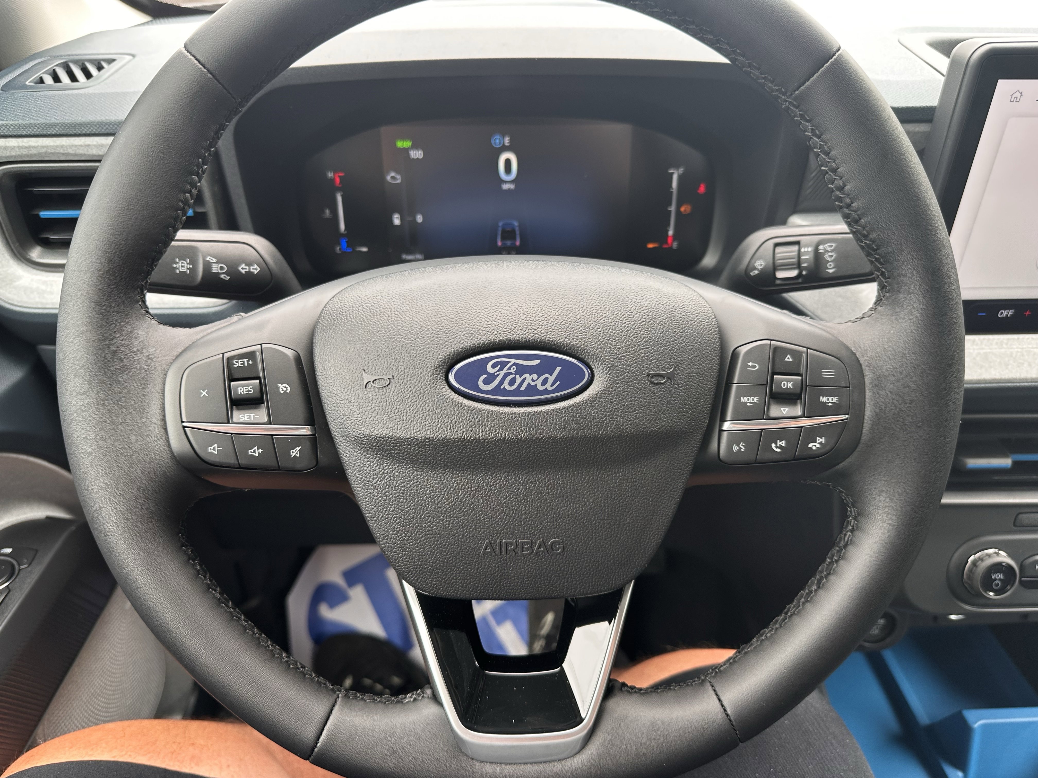 New 2026 Space White Metallic Ford XLT image 20