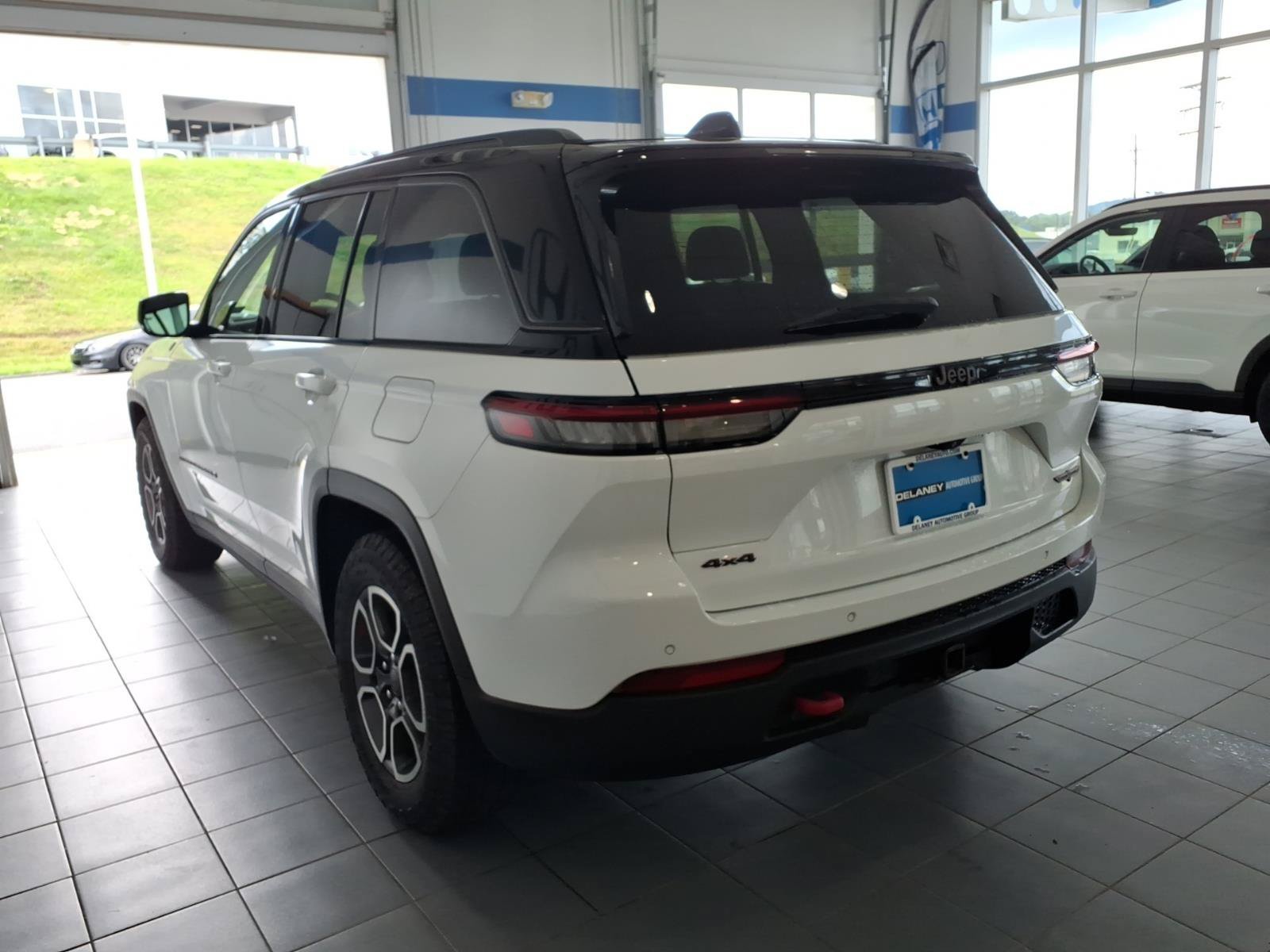 2022 Jeep Grand Cherokee Trailhawk - Photo 8