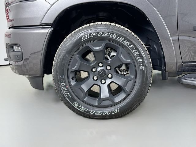 New 2026 Granite Crystal Metallic Clearcoat RAM Big Horn/Lone Star image 29