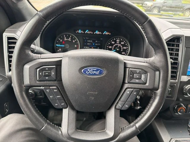 Used 2019 Red Ford XLT image 18