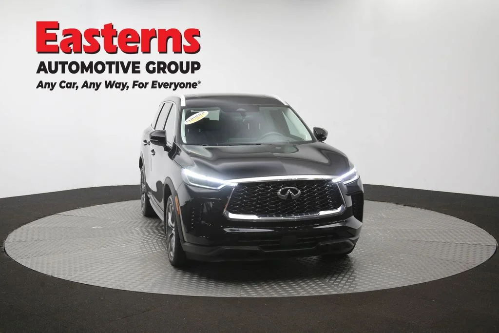 Used 2023 Black INFINITI LUXE image 56
