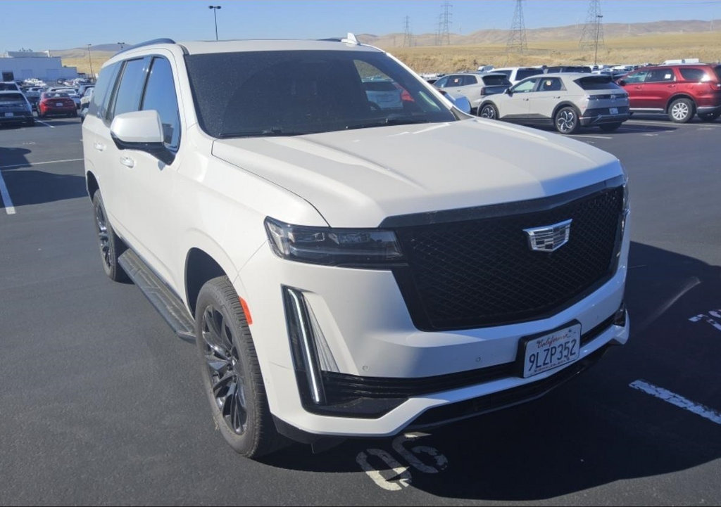 Used 2024 White Cadillac Sport image 3