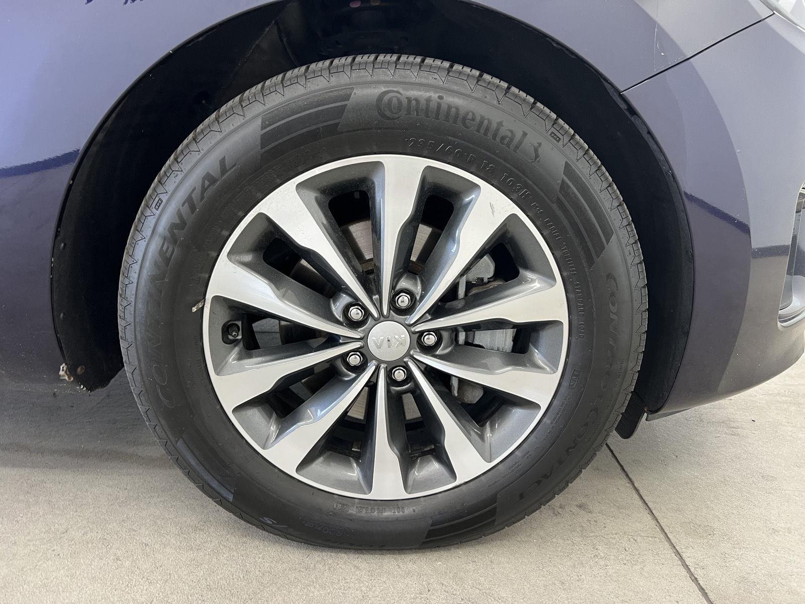 Used 2018 Celestial Blue Kia SX image 8