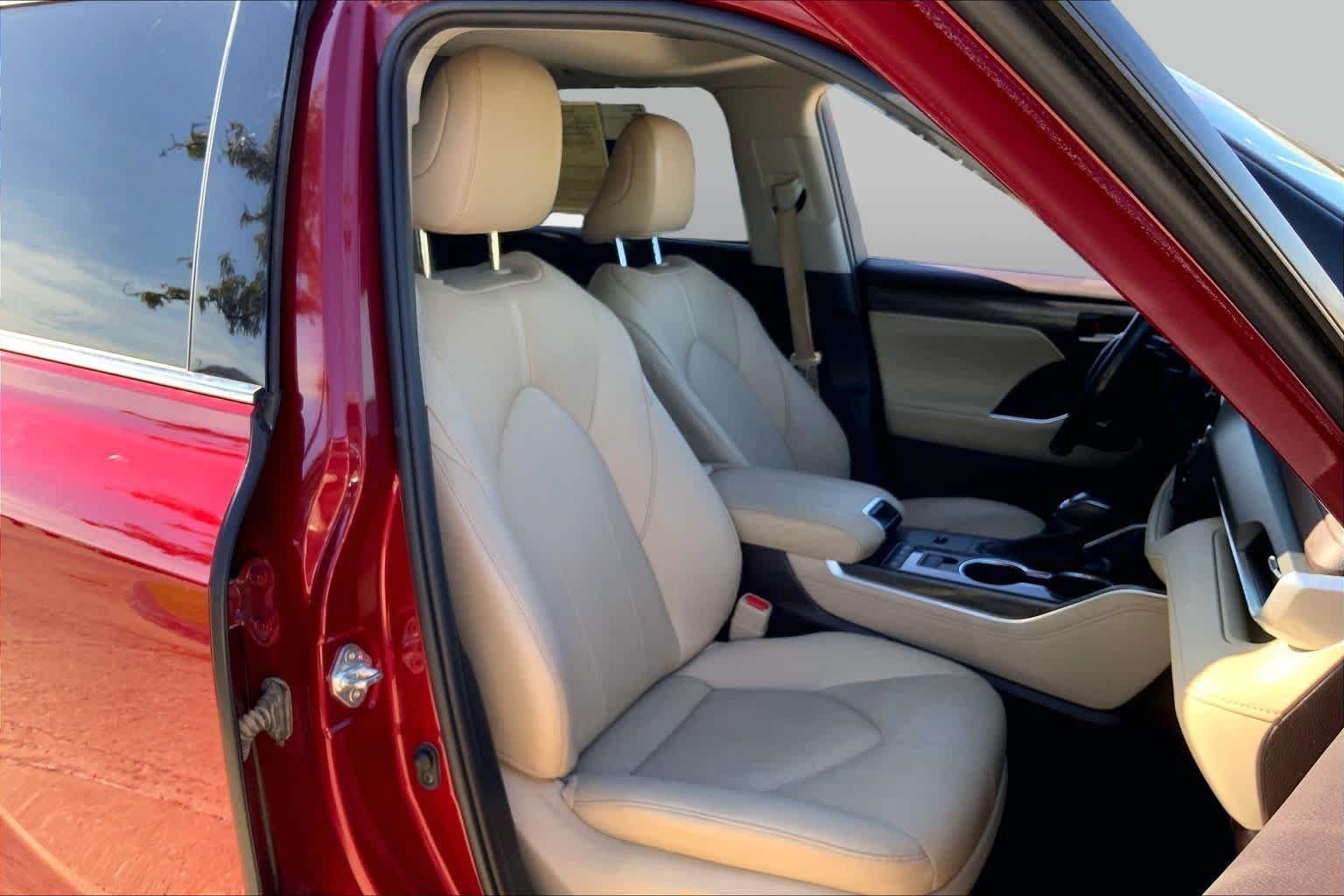 Used 2020 Ruby Flare Pearl Toyota Limited image 8
