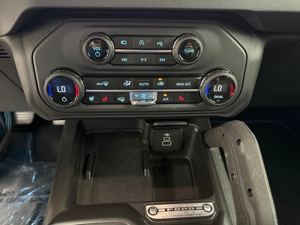 New 2026 Gray Ford Outer Banks image 29