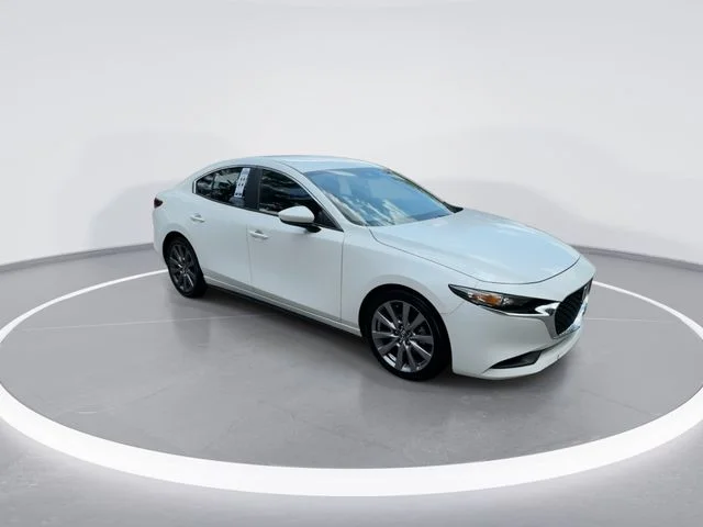 Used 2021 White Mazda Select image 2