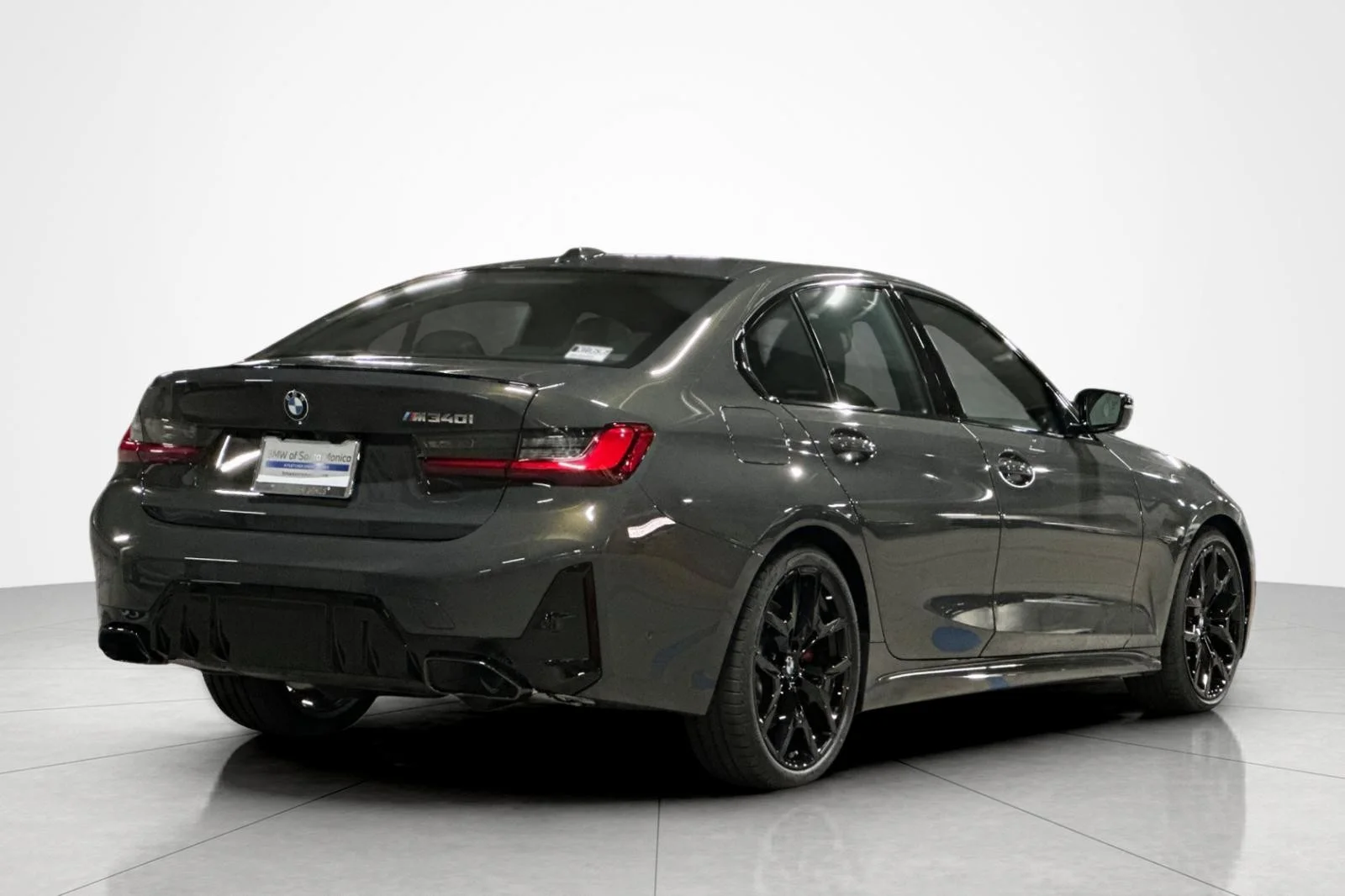 New 2026 Dravit Grey Metallic BMW M340i NA image 5