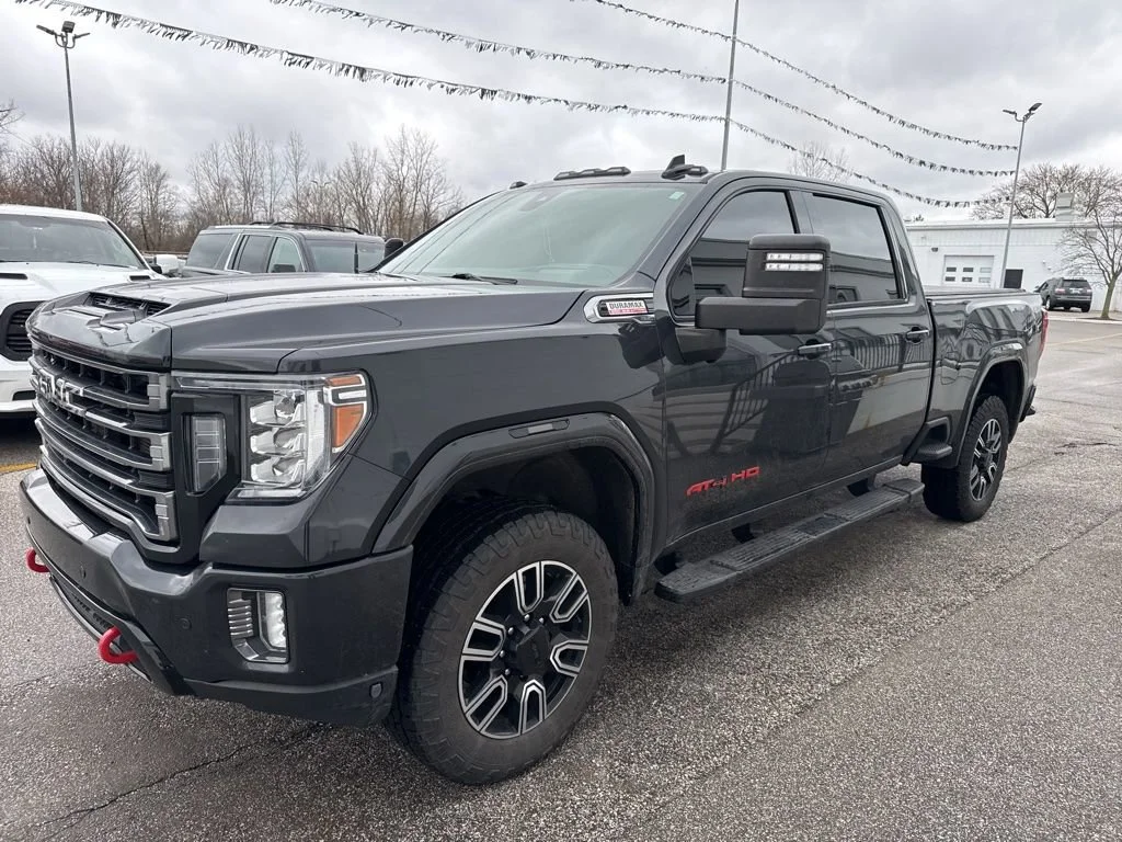 2020 GMC Sierra 4WD Crew Cab Standard Box AT4's photo