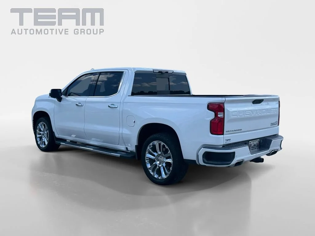Used 2021 IRIDESCENT PEARL TRICOAT Chevrolet High Country image 5