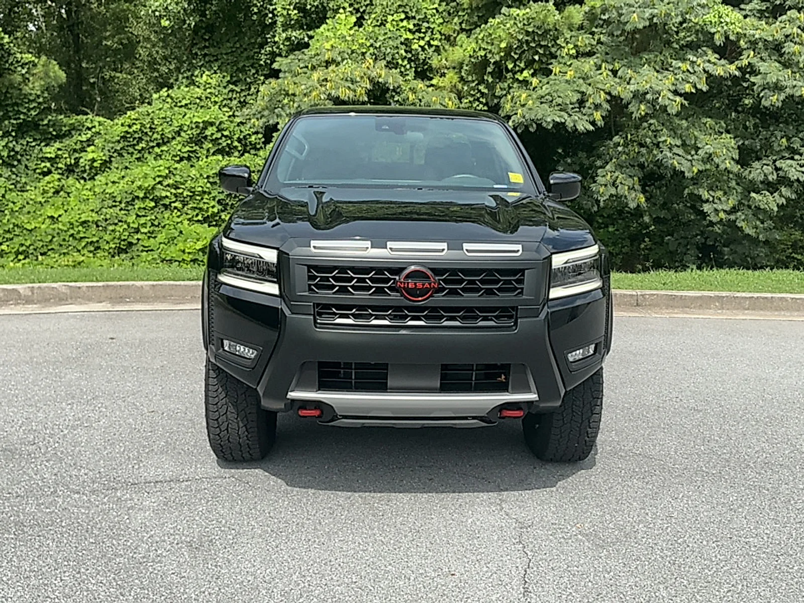 Used 2025 Super Black Nissan Crew Cab PRO-4X 4x4 image 18
