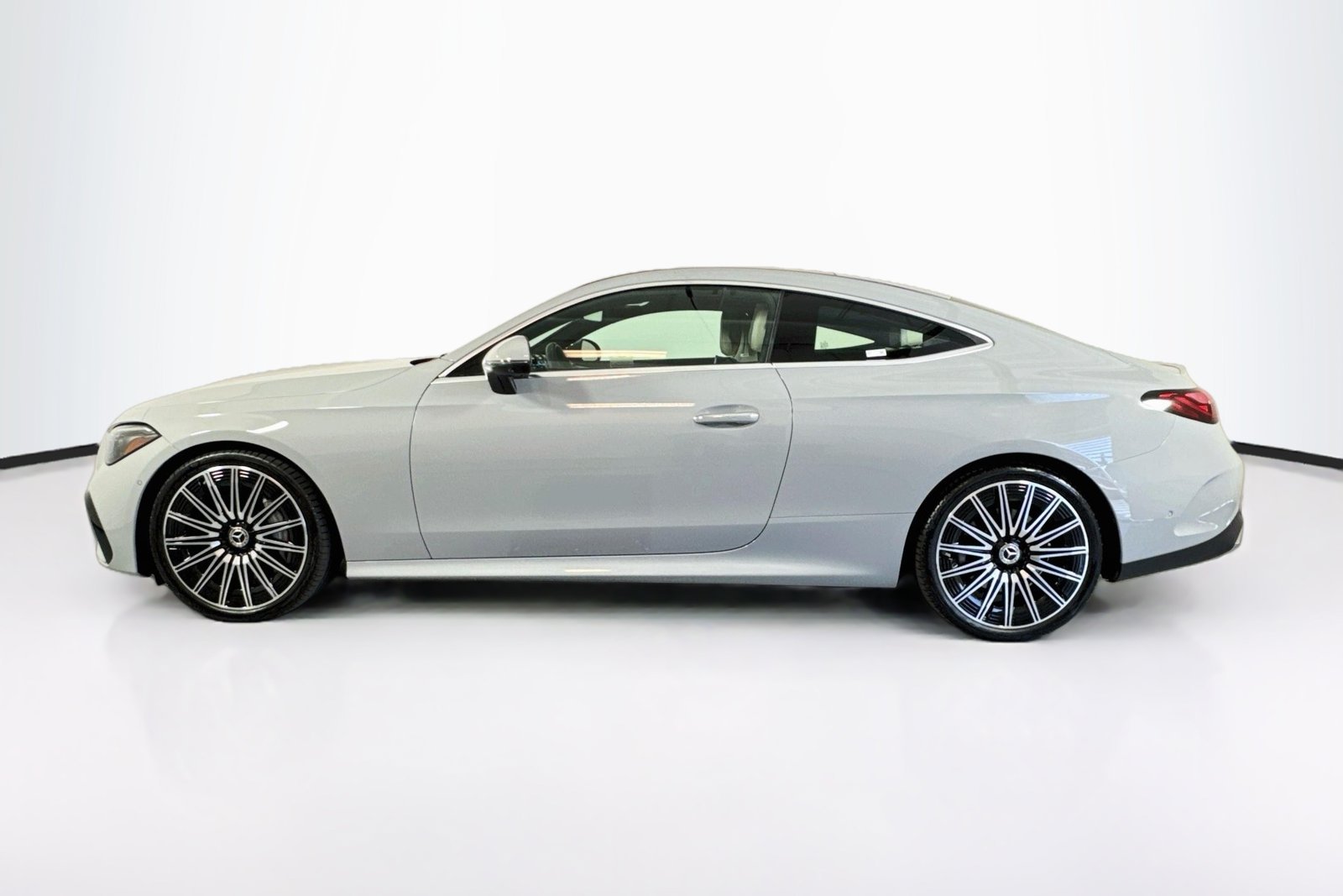 Certified Used 2026 Manufaktur Alpine Grey Metallic Mercedes-Benz CLE 450 image 8
