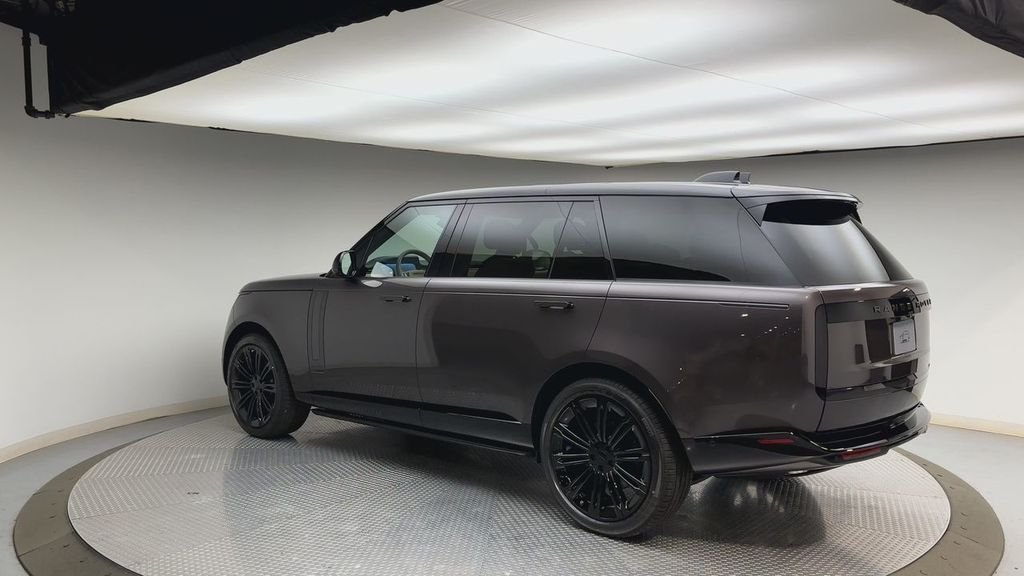 New 2026 Charente Grey LAND ROVER SE 7 Seats image 4