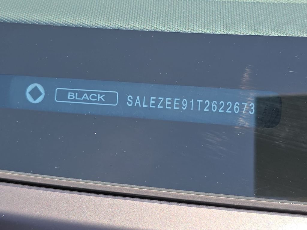 New 2026 Narvik Black Land Rover OCTA Black image 37