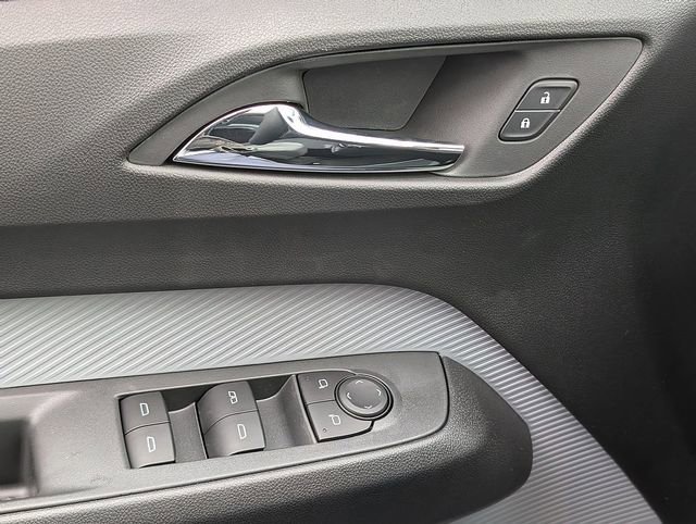 2027 Chevrolet Bolt LT - Photo 18