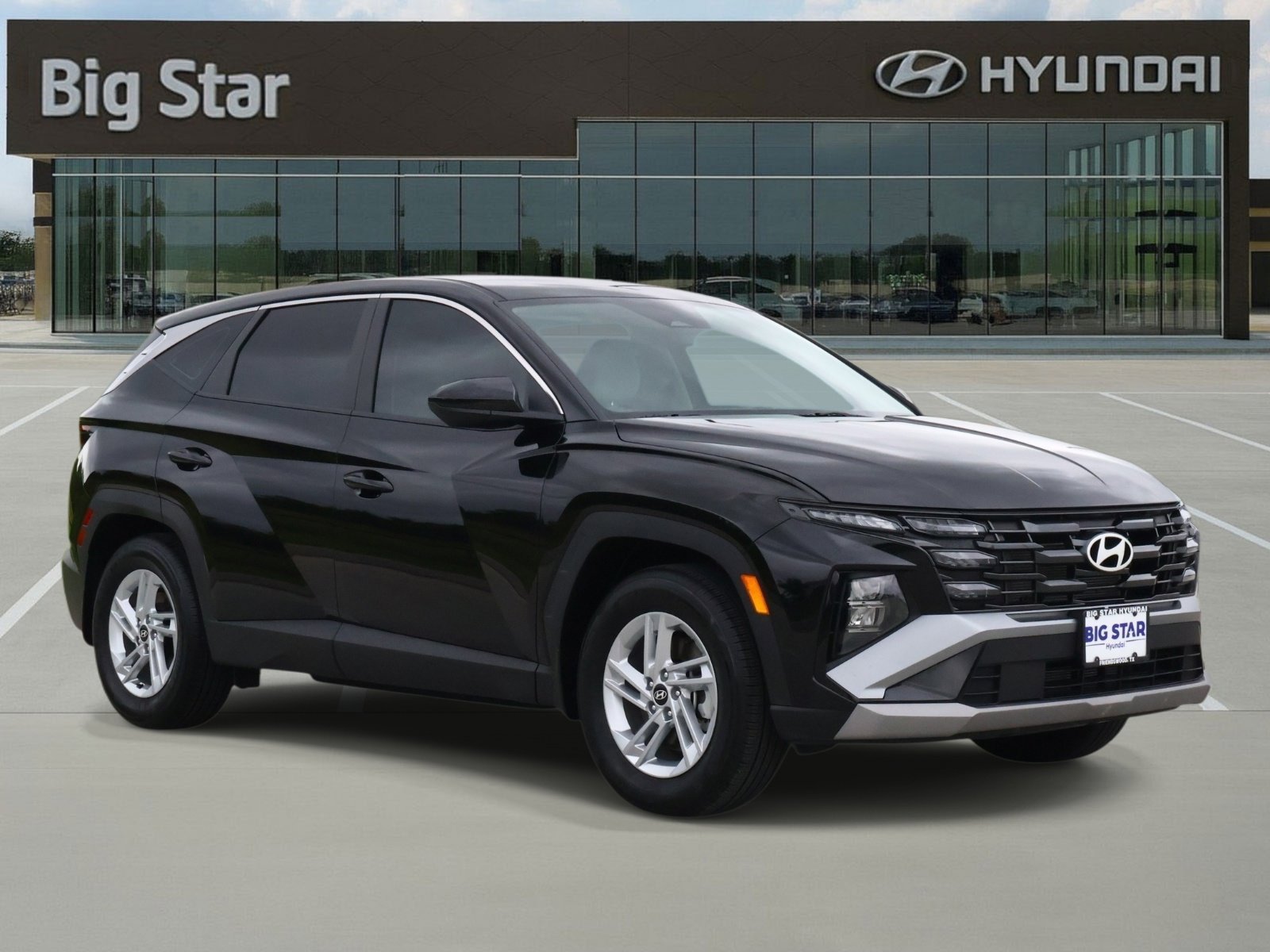 Certified Used 2026 Phantom Black Hyundai SE image 6