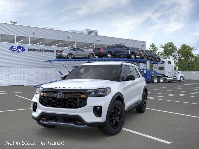 New 2026 Star White Metallic Tri-Coat Ford Tremor image 2