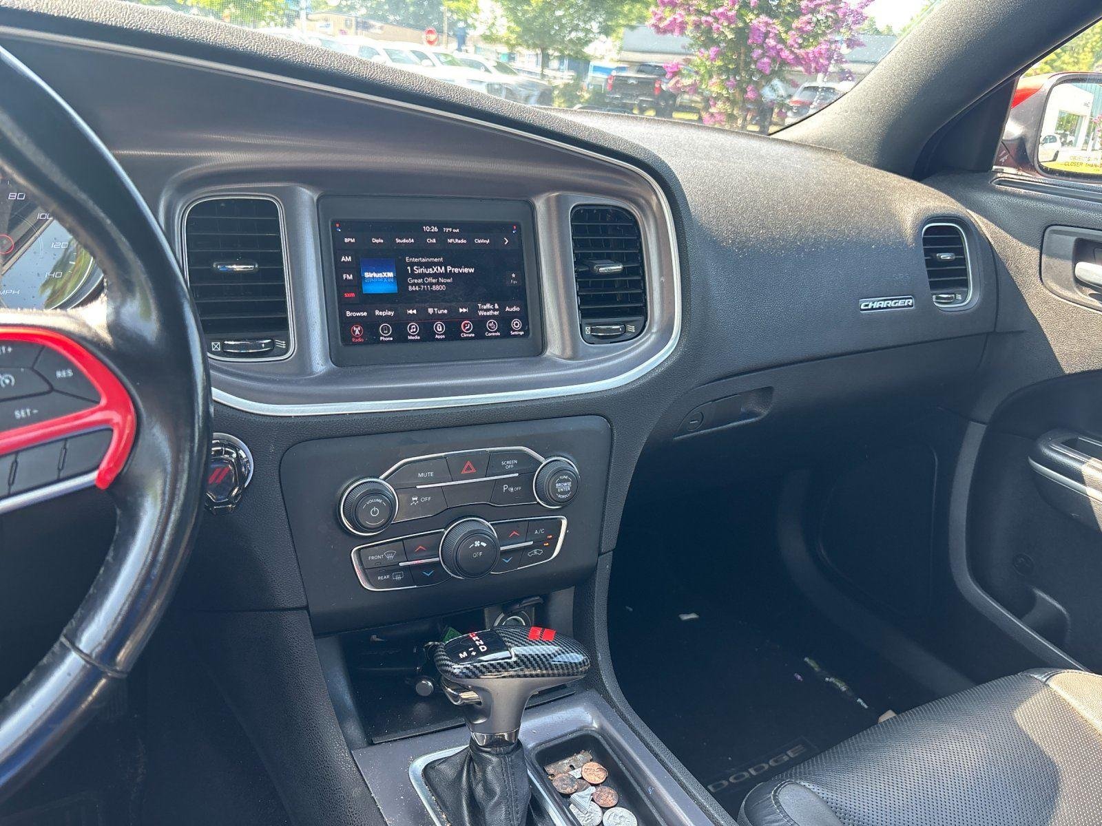 Used 2020 Torred Clearcoat Dodge SXT image 28