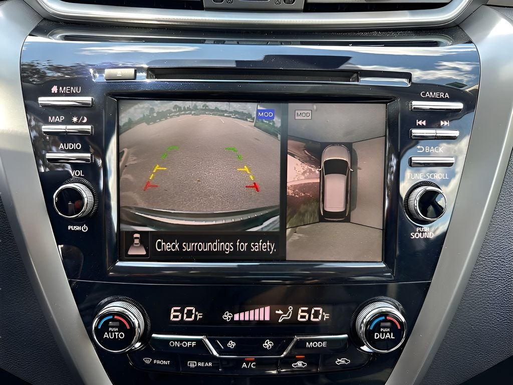 Used 2024 Black Nissan Platinum image 25