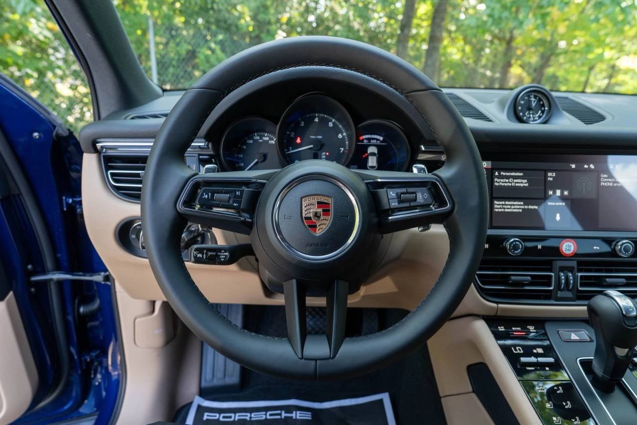 Used 2026  Porsche  image 25