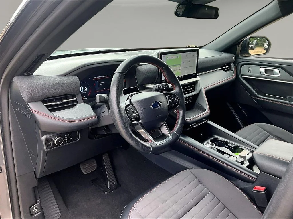 Used 2025 Gray Ford ST-Line image 20