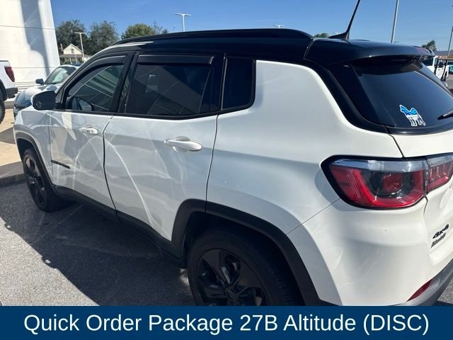 Used 2019 White Jeep Latitude image 4