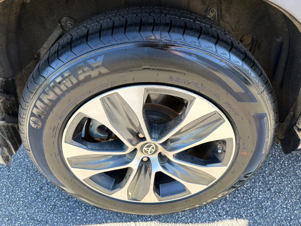 Used 2022 Blue Toyota XLE image 17