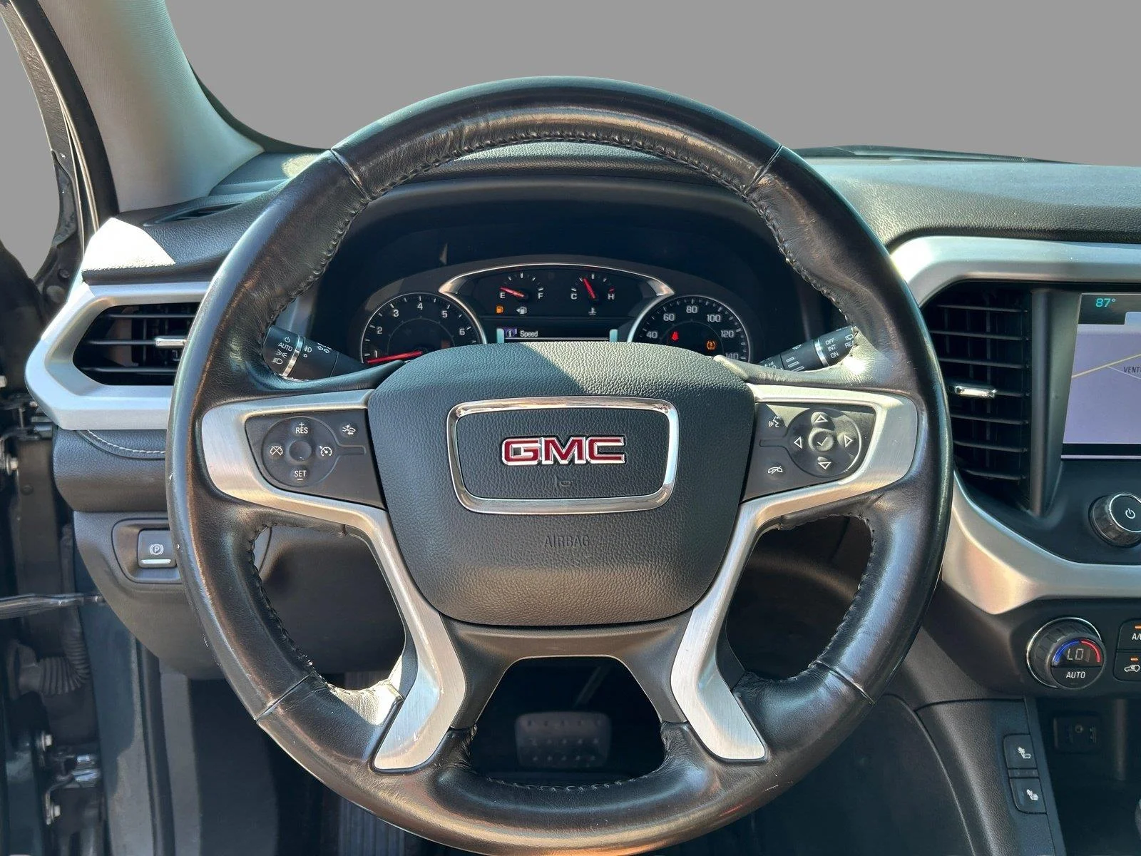Used 2019 Dark Sky Metallic GMC SLT image 27