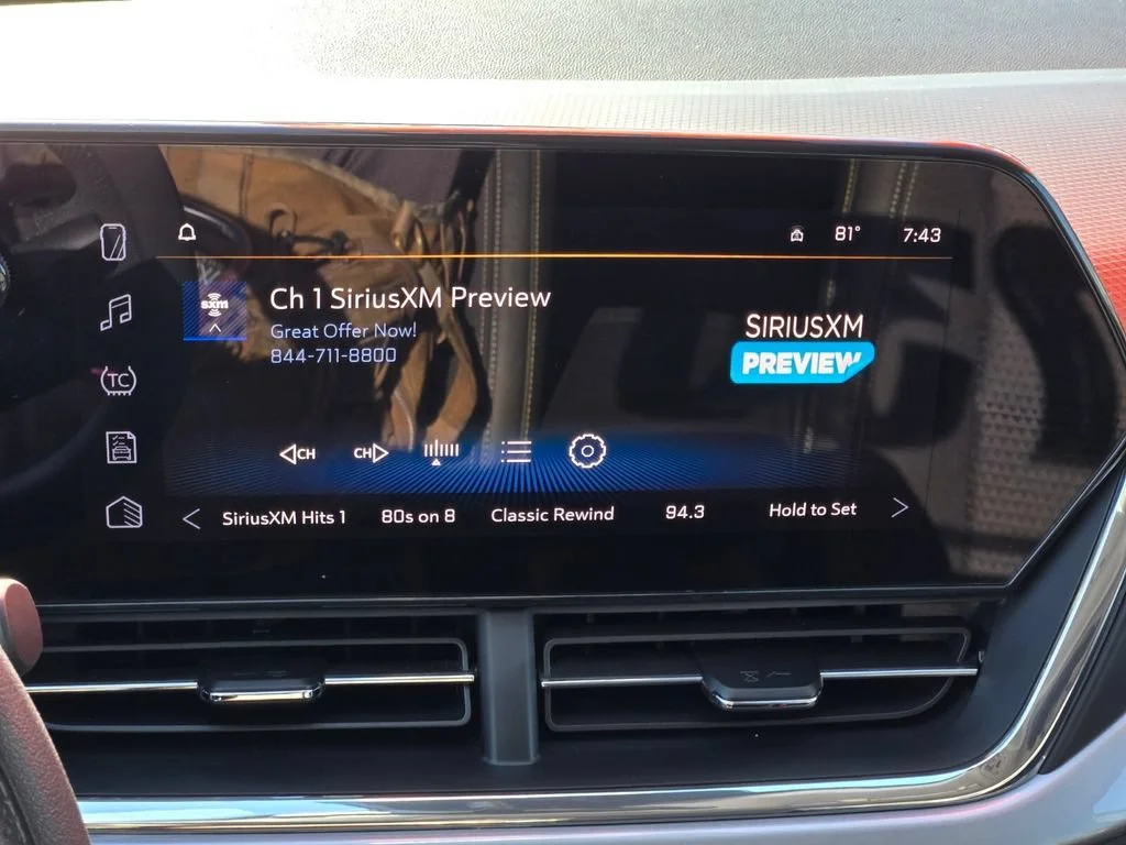Used 2025 Mosaic Black Metallic Chevrolet LT image 19
