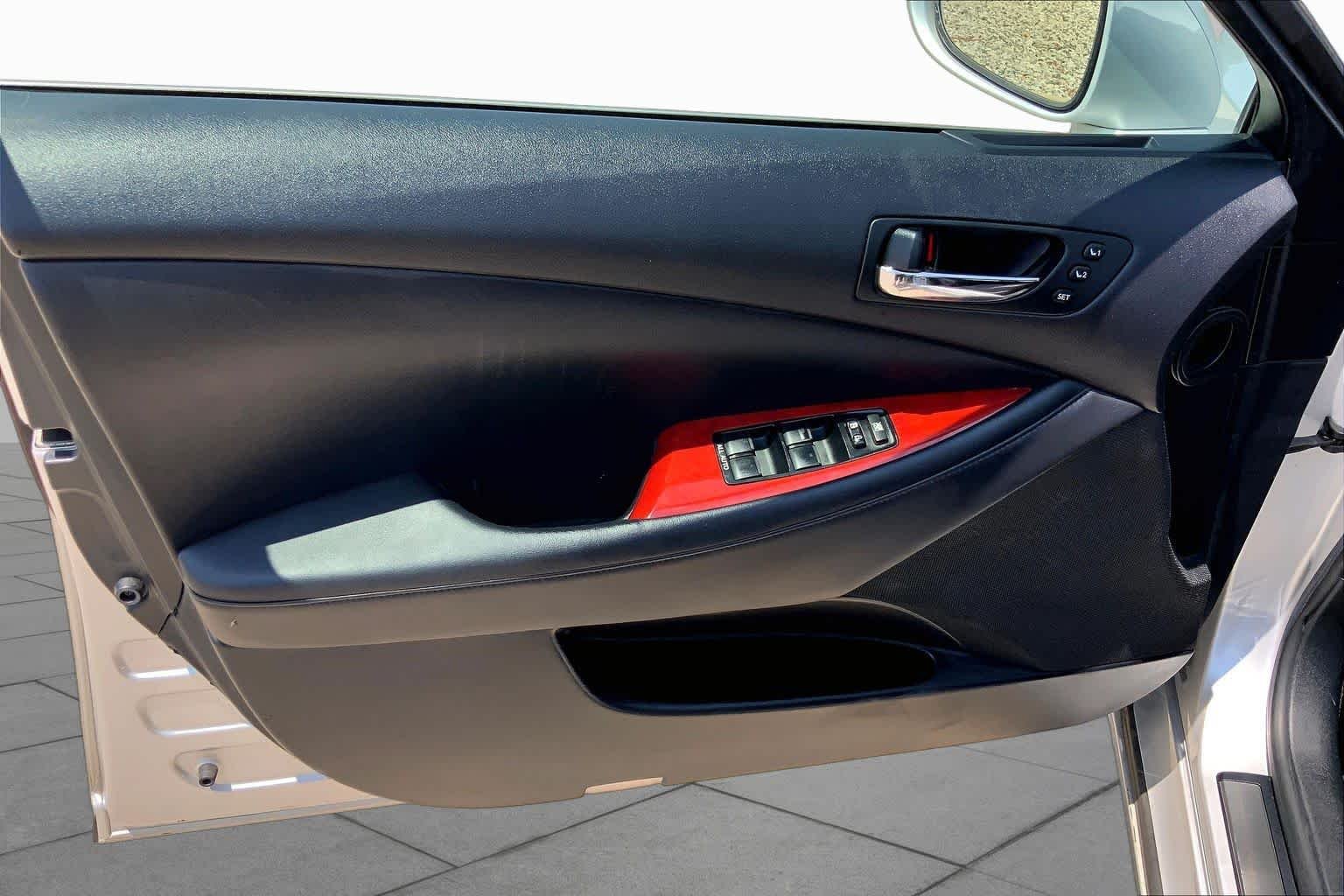 Used 2007 Tungsten Metallic Lexus  image 19